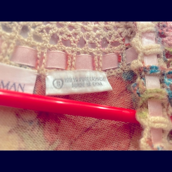 Bergdorf Goodman 100% Cashmere Floral Top Size Small - Picture 5 of 6